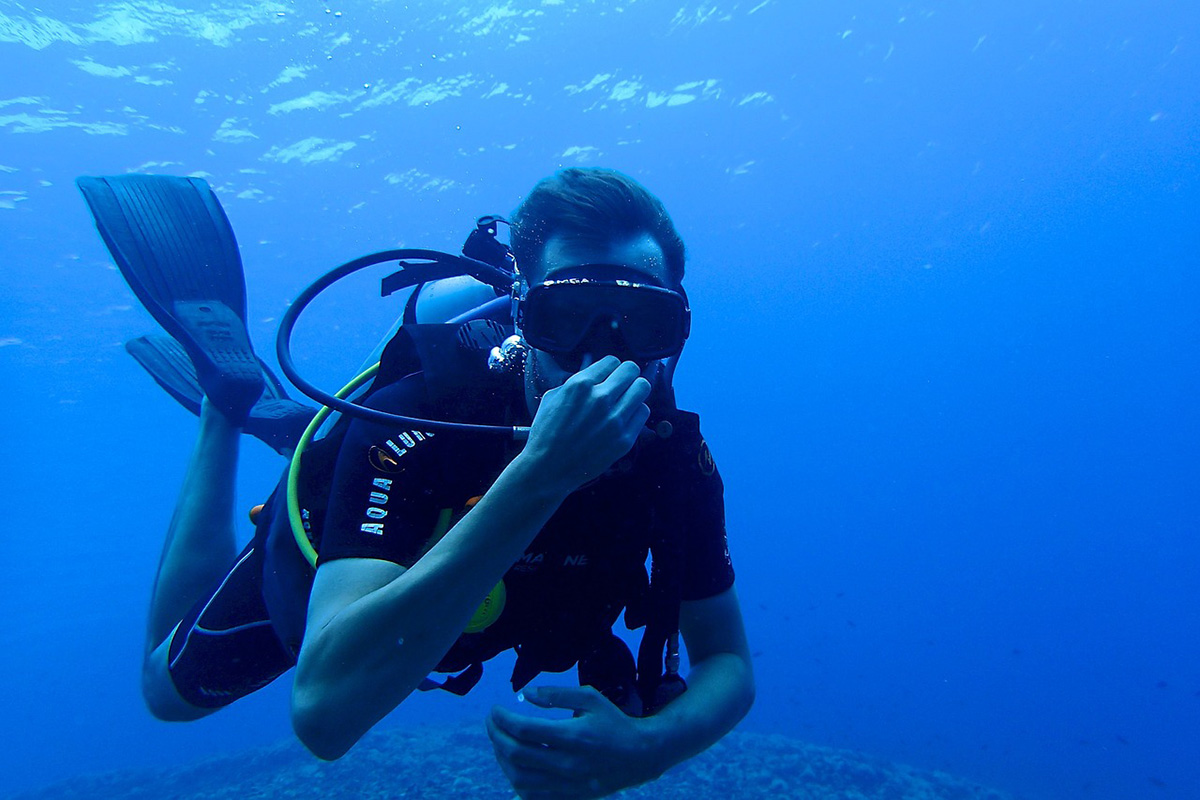 The Top 8 Health Benefits of Scuba Diving